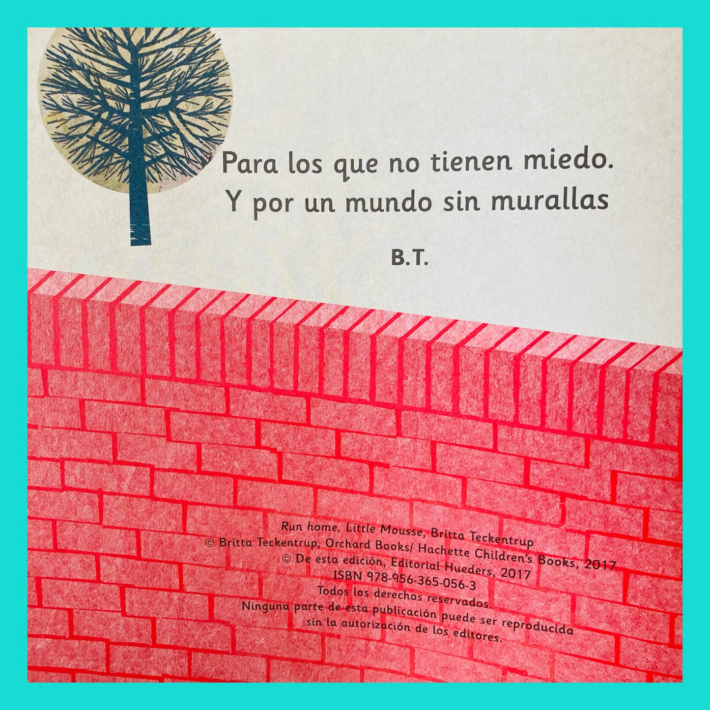 La Ratoncita y La Muralla Roja